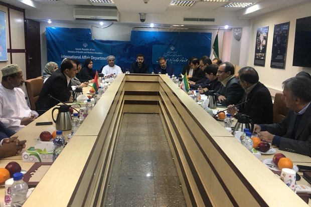 اعلام آمادگی ایران برای راه اندازی خط مشترک دارو در عمان