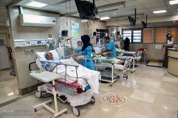 دلایل مهاجرت پرستاران ایرانی به قطر/ کار با حداقل حقوق