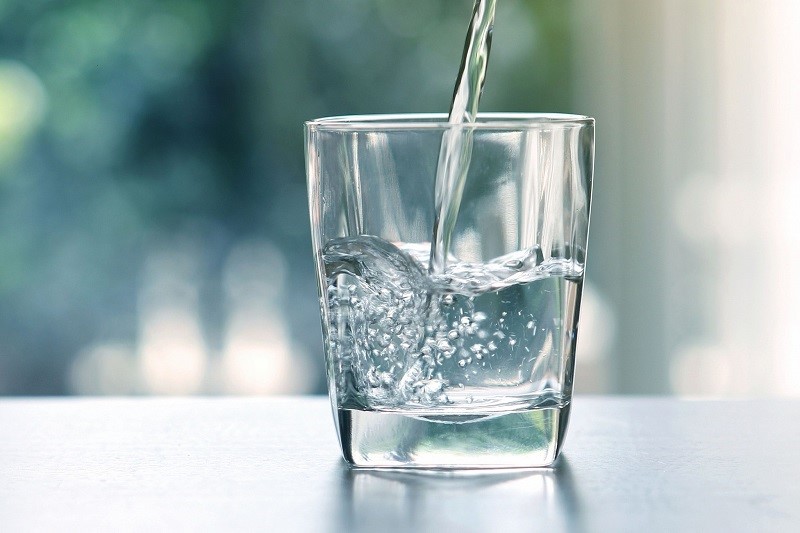 نوشیدن آب احتمال عفونت مثانه را کاهش می دهد