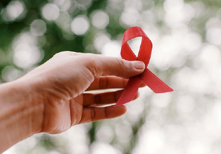 آگاهی از وضعیت سلامت مهمترین راهکار مقابله با ایدز