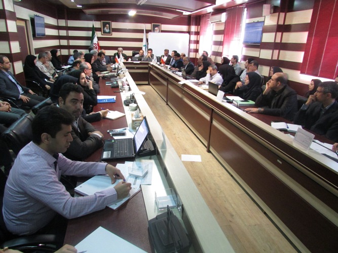 برگزاری نشست برنامه استراتژیک دانشگاه در معاونت غذا و داروی قزوین
