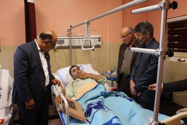 عیادت نمایندگان پرستاری از مجروحان حادثه تروریستی تهران